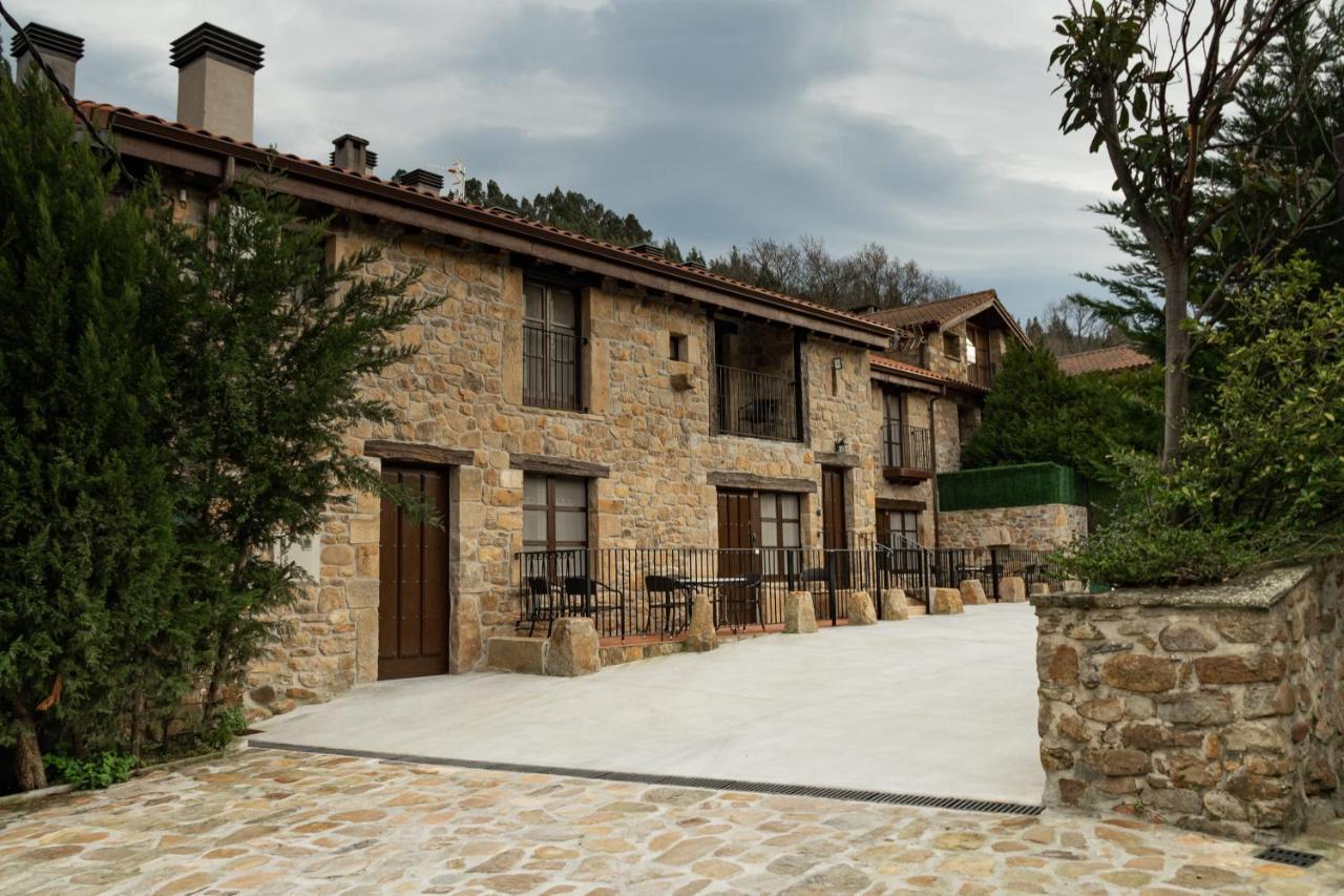 Posada Y Apartamentos Trebuesto De Guriezo Luaran gambar