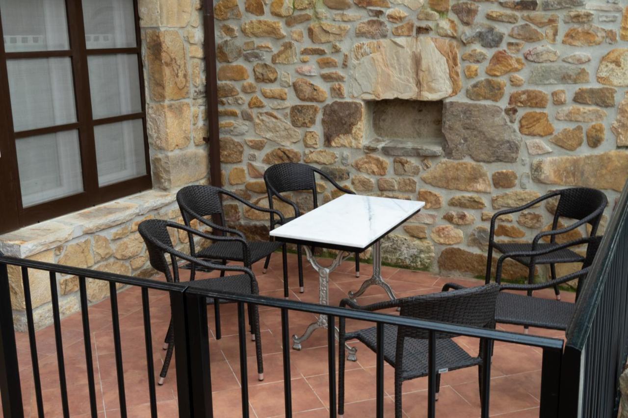 Posada Y Apartamentos Trebuesto De Guriezo Luaran gambar