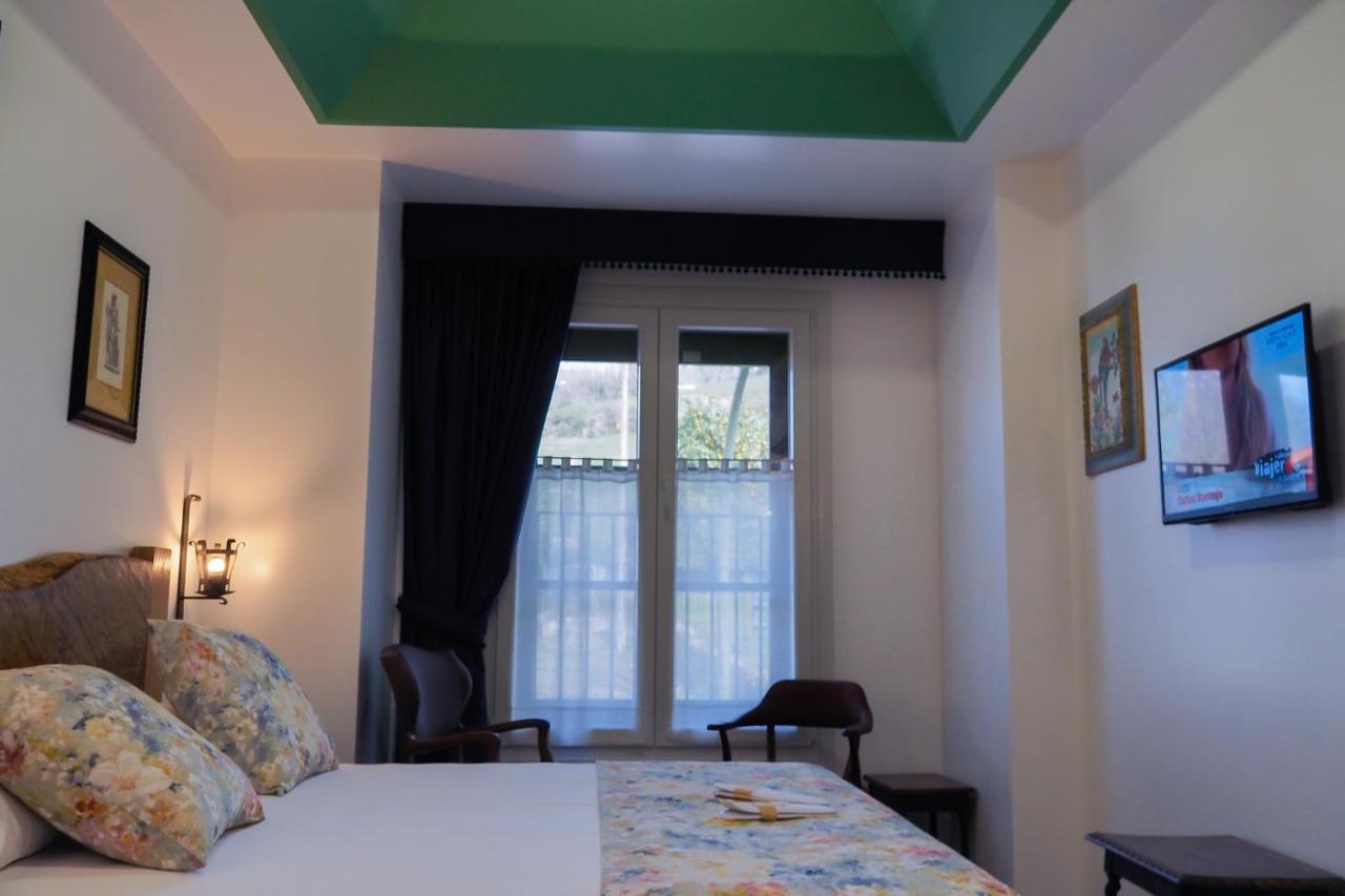 Posada Y Apartamentos Trebuesto De Guriezo Luaran gambar