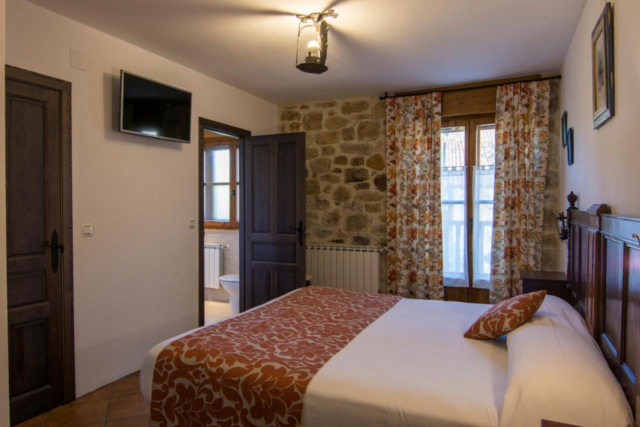 Posada Y Apartamentos Trebuesto De Guriezo Luaran gambar