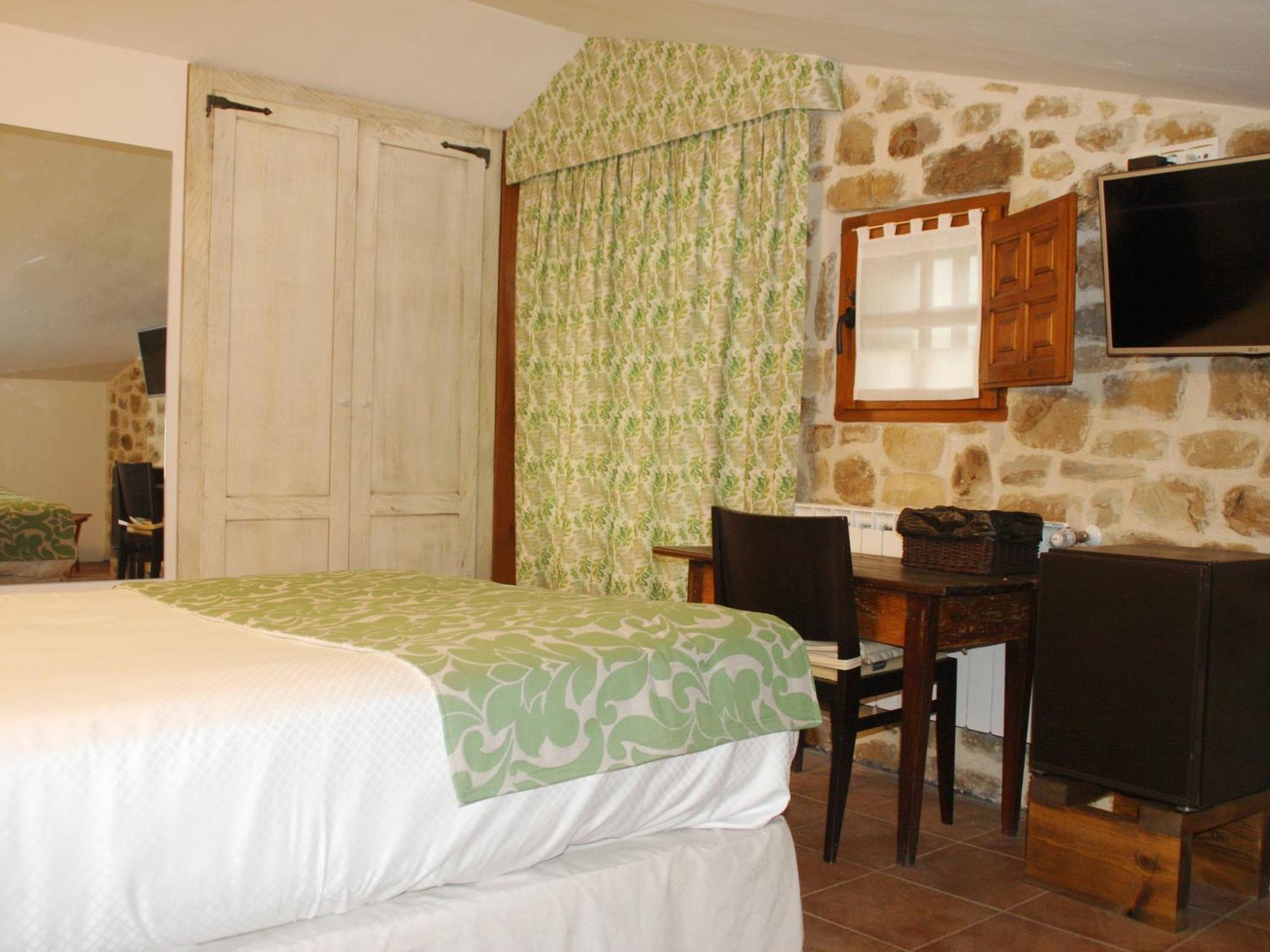 Posada Y Apartamentos Trebuesto De Guriezo Bilik gambar